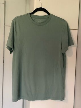 H&M Men's Crew Neck T-Shirt in Sage Green